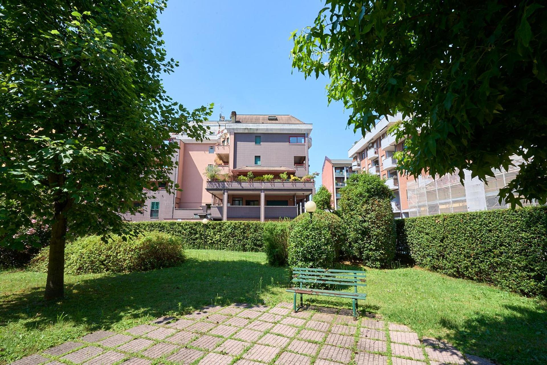 -Luminosa 5 Stars With Balcony- Wifi Netflix 15 Minutes From Duomo Apartman Milánó Kültér fotó